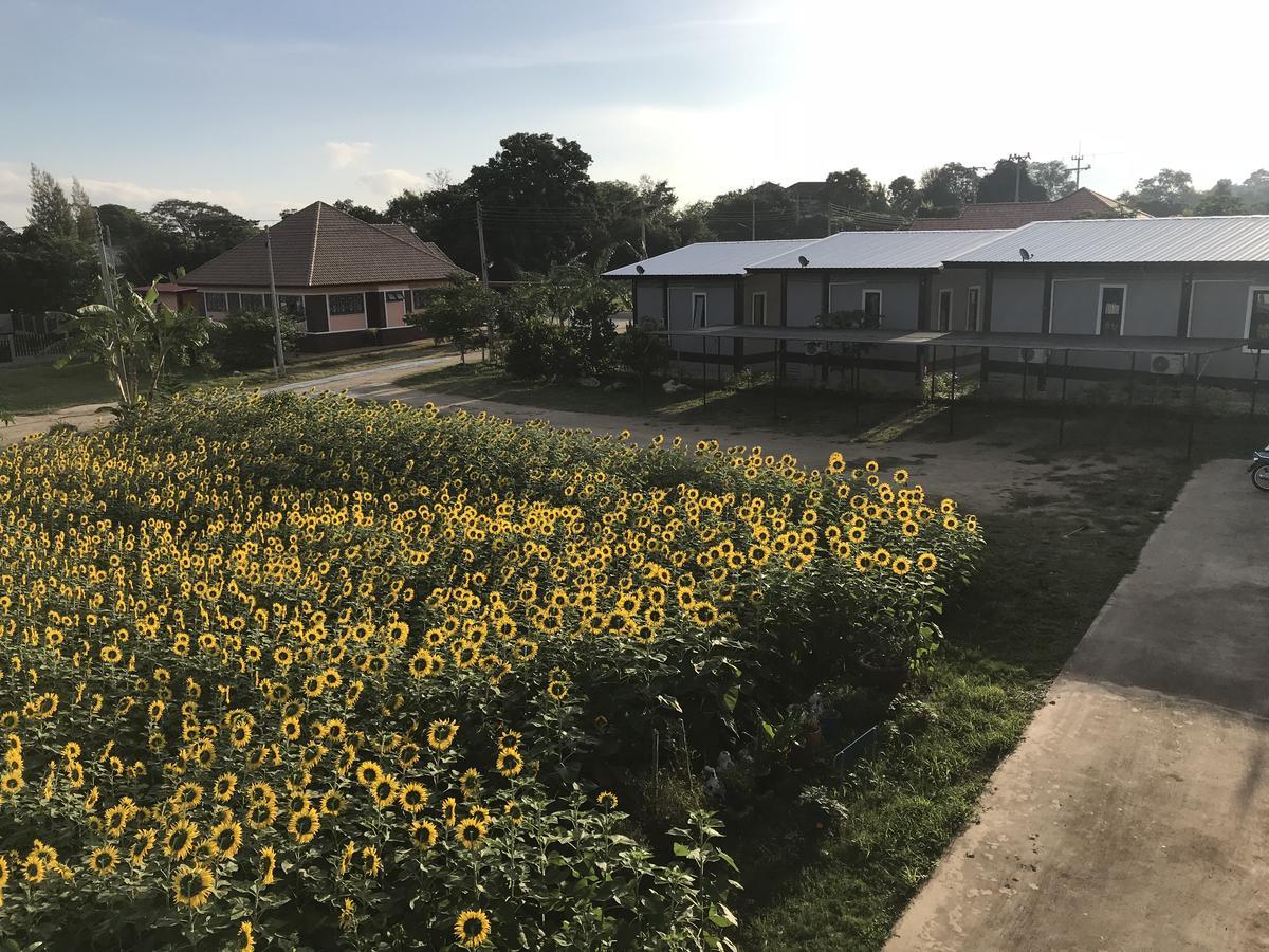 Lek Village Khaoyai Pak Chong Exteriör bild